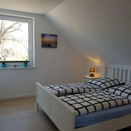 Pia Apartment *